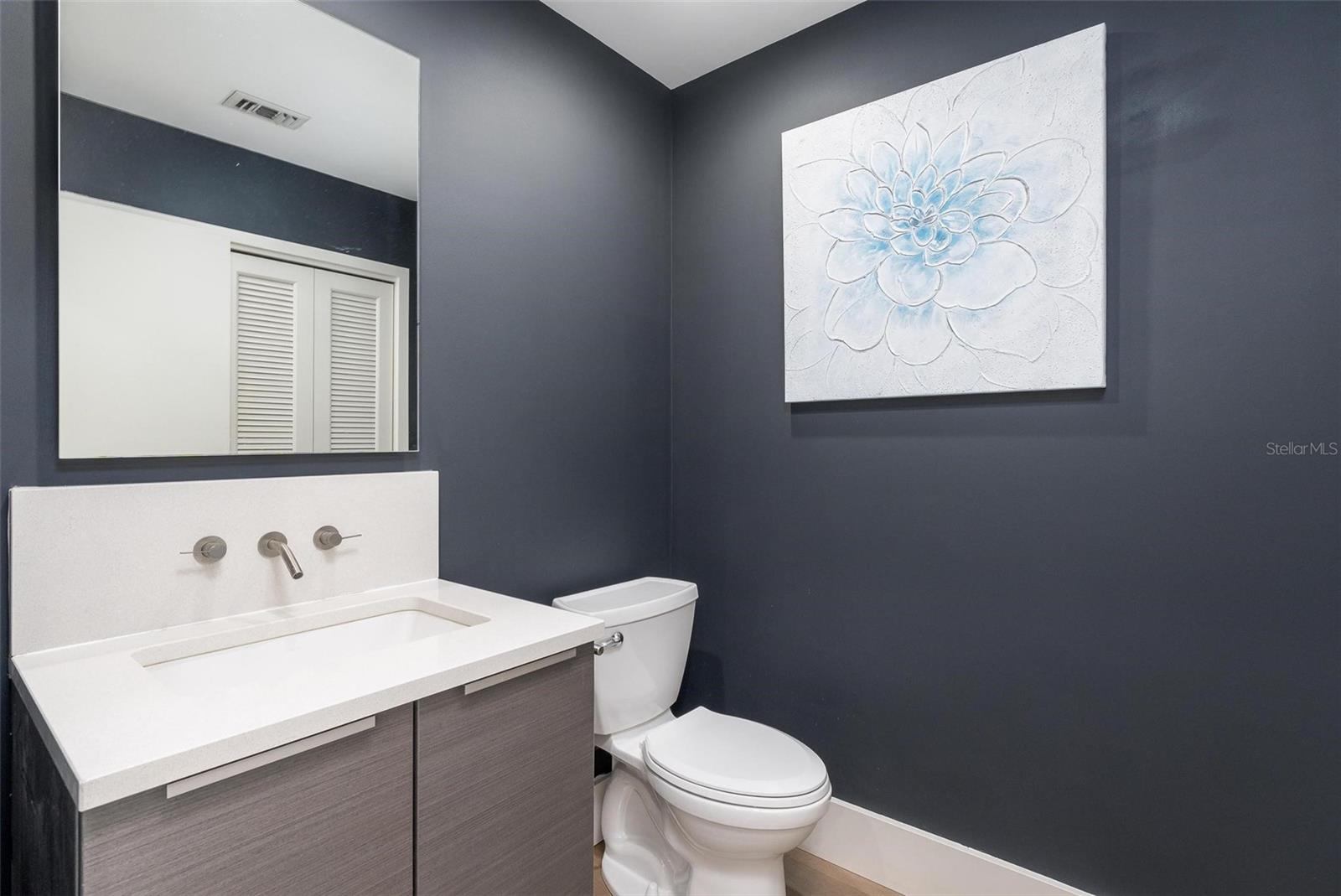 Image 13 of 58 For 175 1st Street S 504