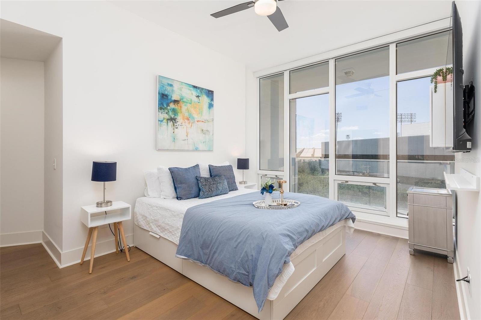 Image 14 of 58 For 175 1st Street S 504