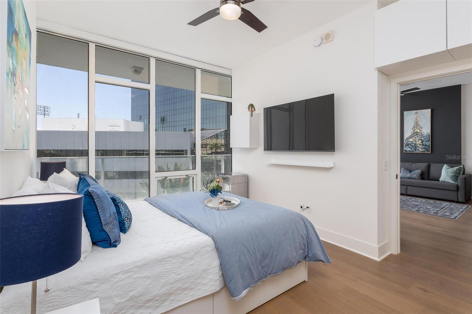 Image 15 of 58 For 175 1st Street S 504