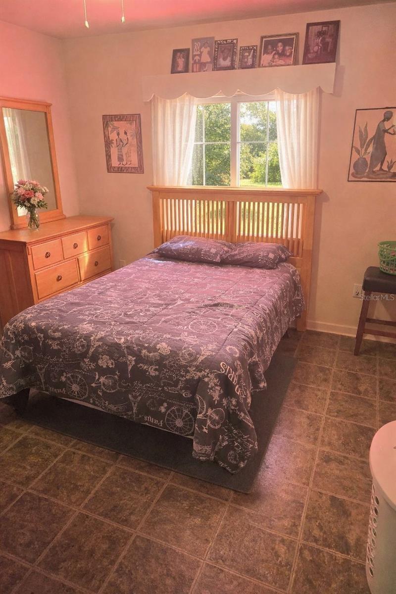 Image 6 of 15 For 746 38th Avenue S