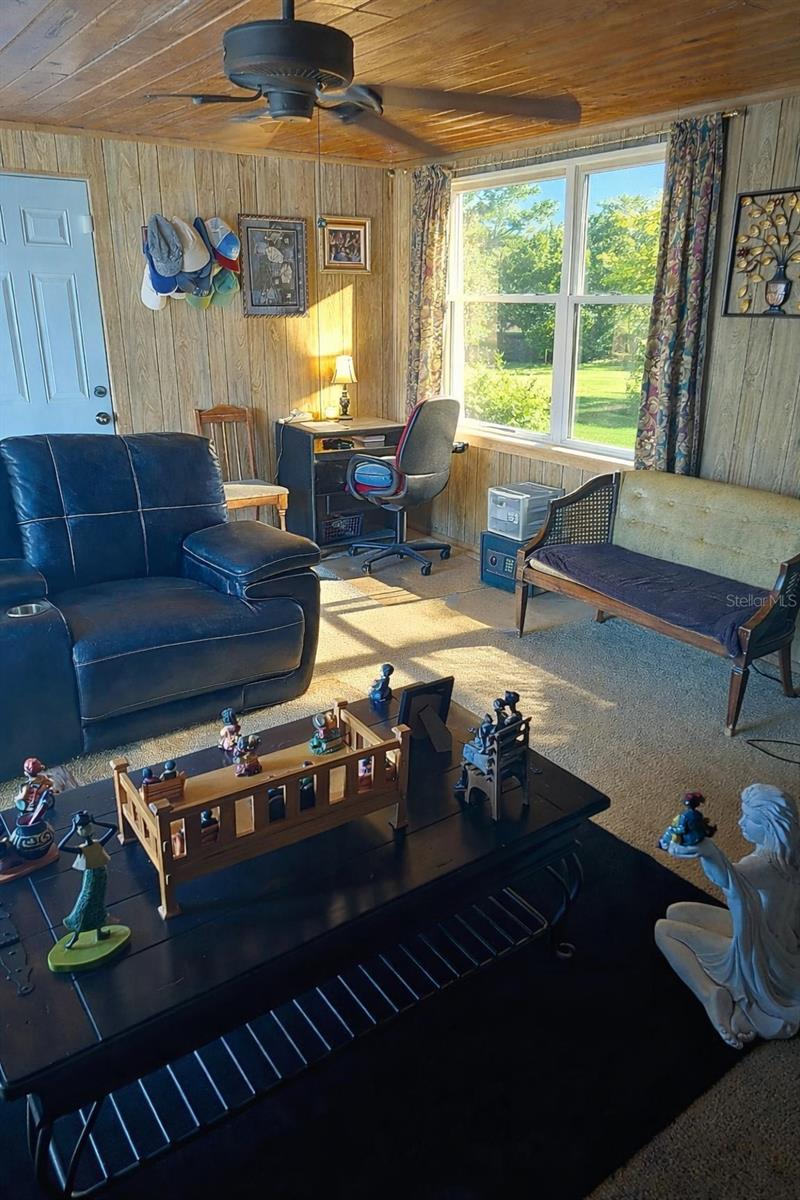 Image 8 of 15 For 746 38th Avenue S