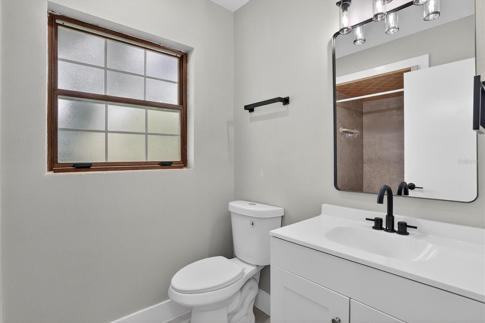 Image 18 of 36 For 1658 Jeffords Street