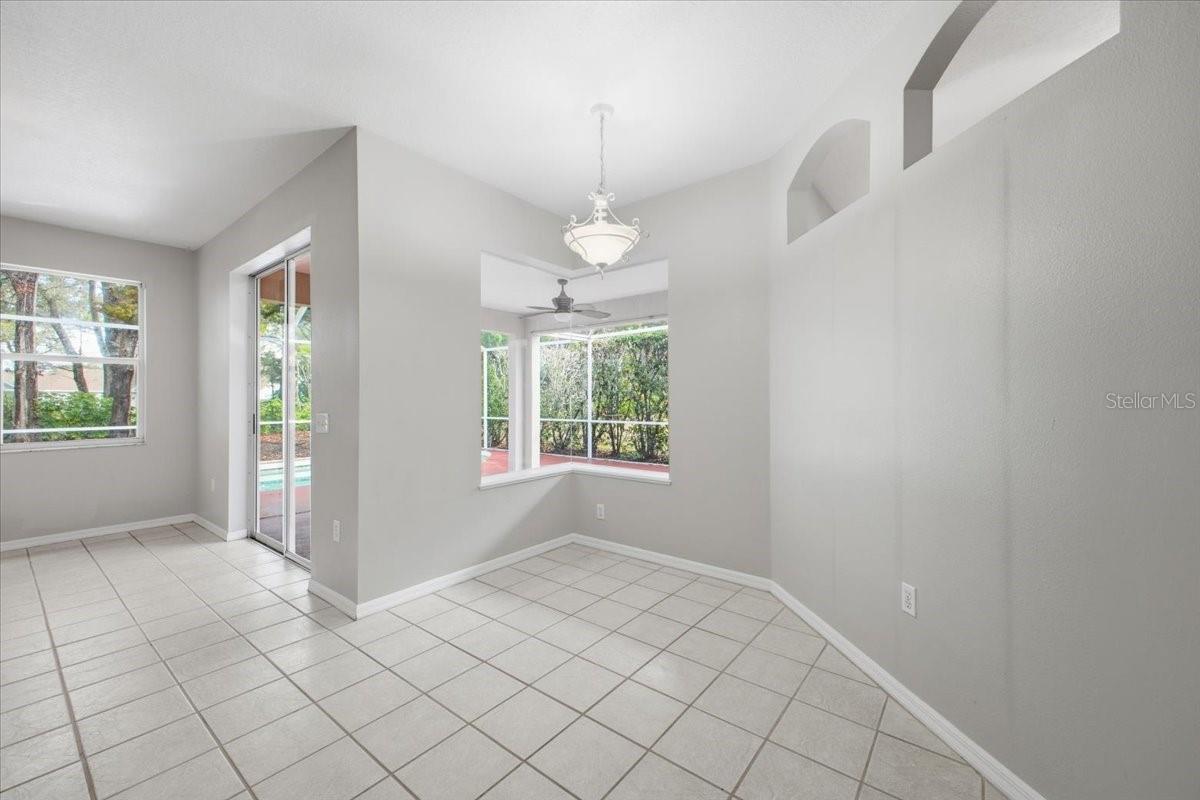 Image 10 of 26 For 12105 Whistling Way