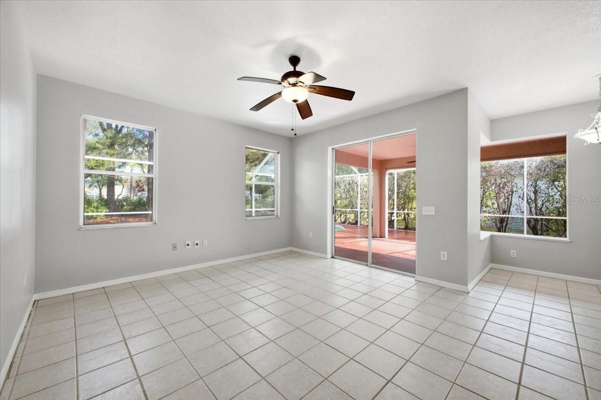 Image 11 of 26 For 12105 Whistling Way