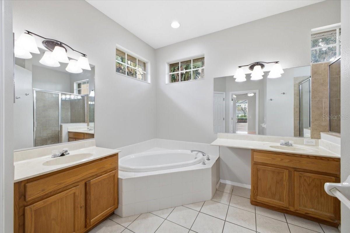 Image 15 of 26 For 12105 Whistling Way