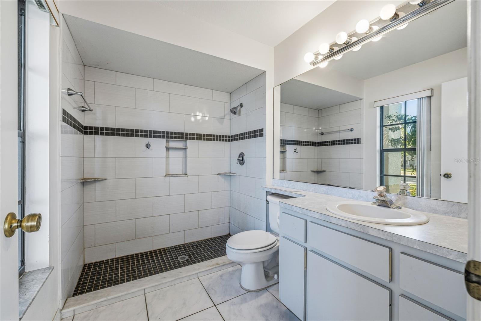 Image 12 of 23 For 4550 Murcross Lane