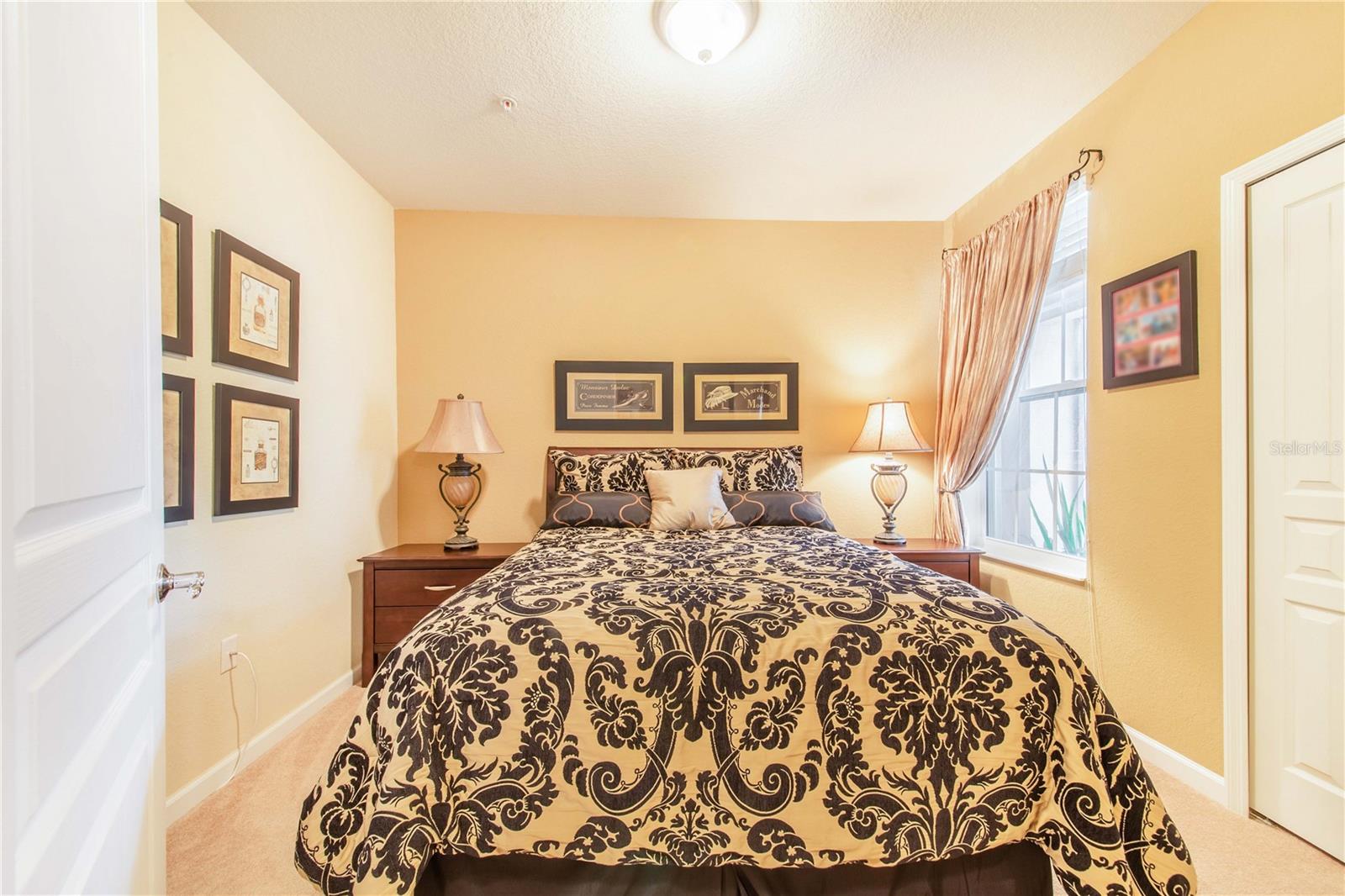 Listing photo id 23 for 1206 Romani Avenue