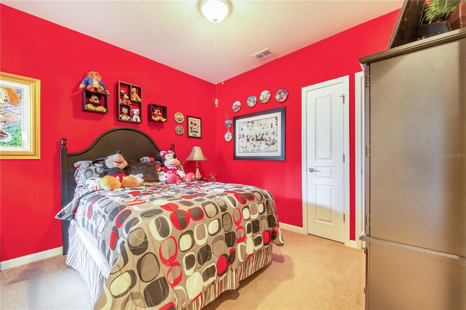 Listing photo id 25 for 1206 Romani Avenue