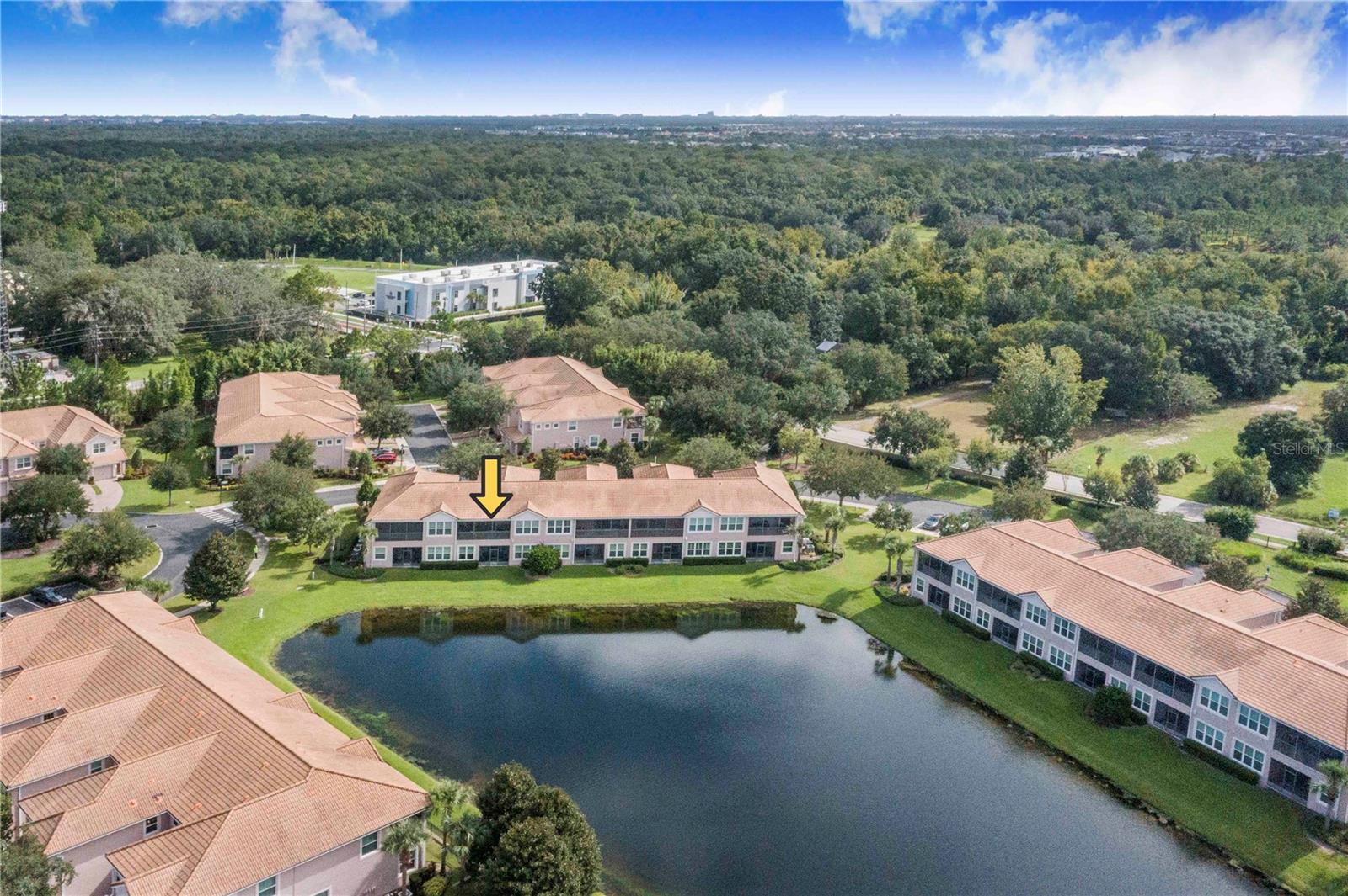 Listing photo id 1 for 1206 Romani Avenue