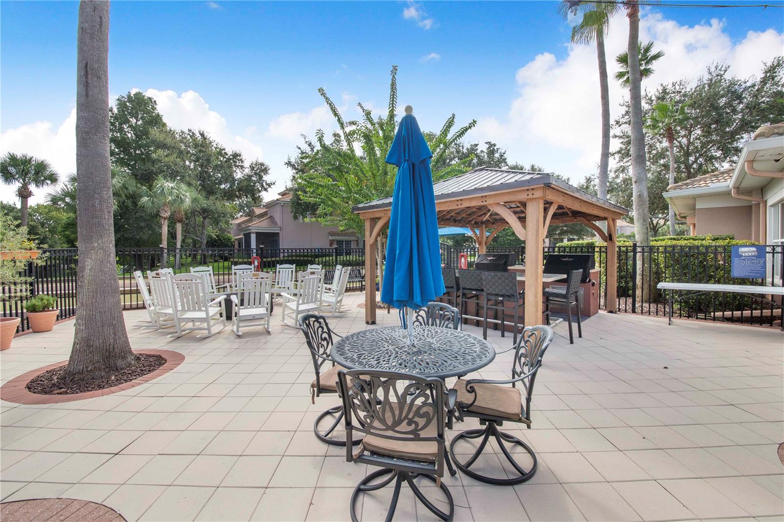 Listing photo id 49 for 1206 Romani Avenue