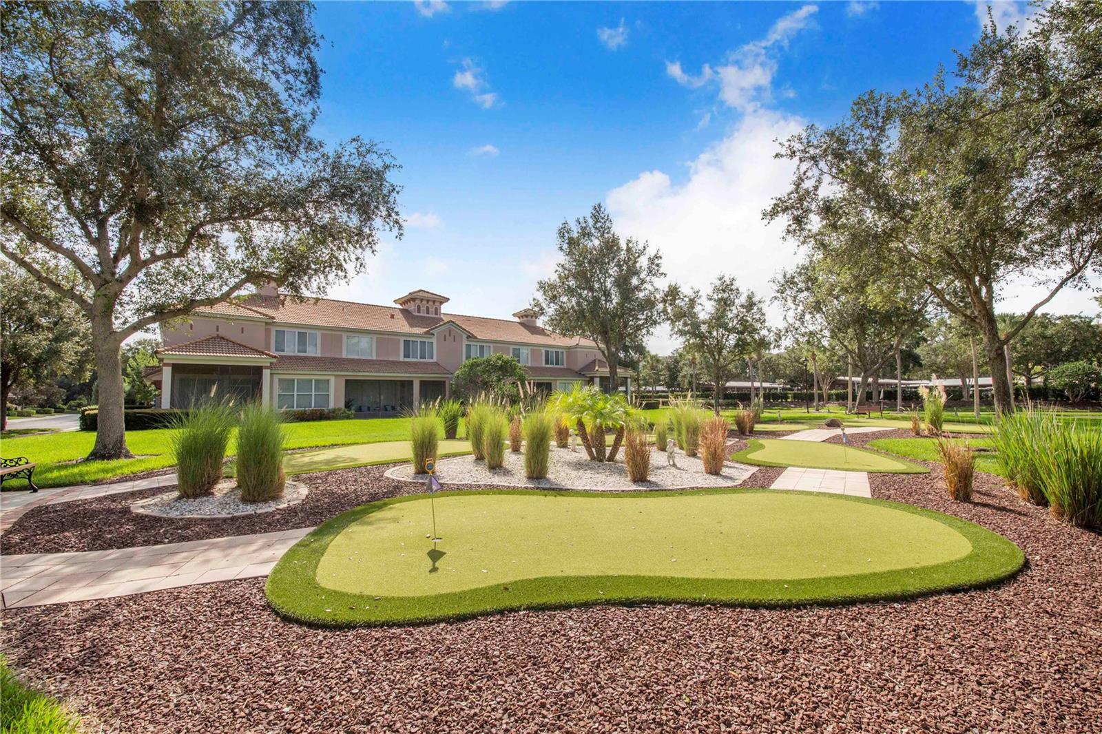 Listing photo id 54 for 1206 Romani Avenue