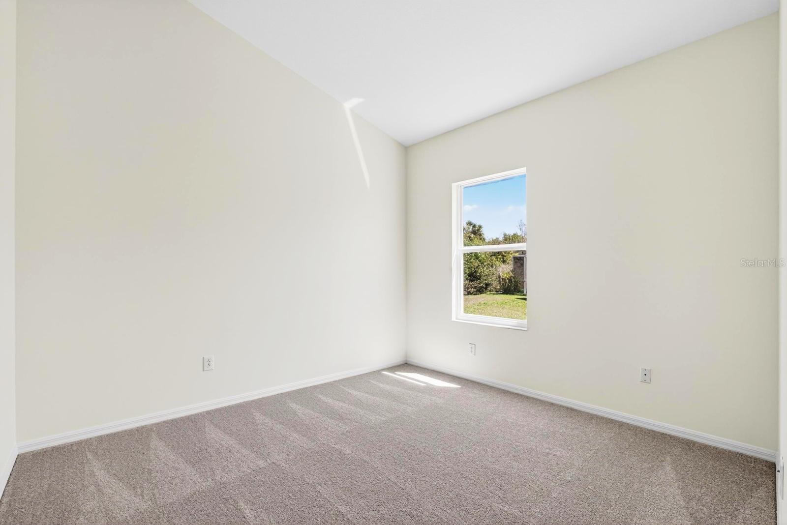 Image 17 of 36 For 1633 Hulett Drive