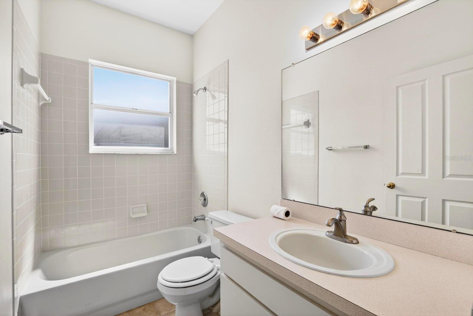 Image 19 of 36 For 1633 Hulett Drive