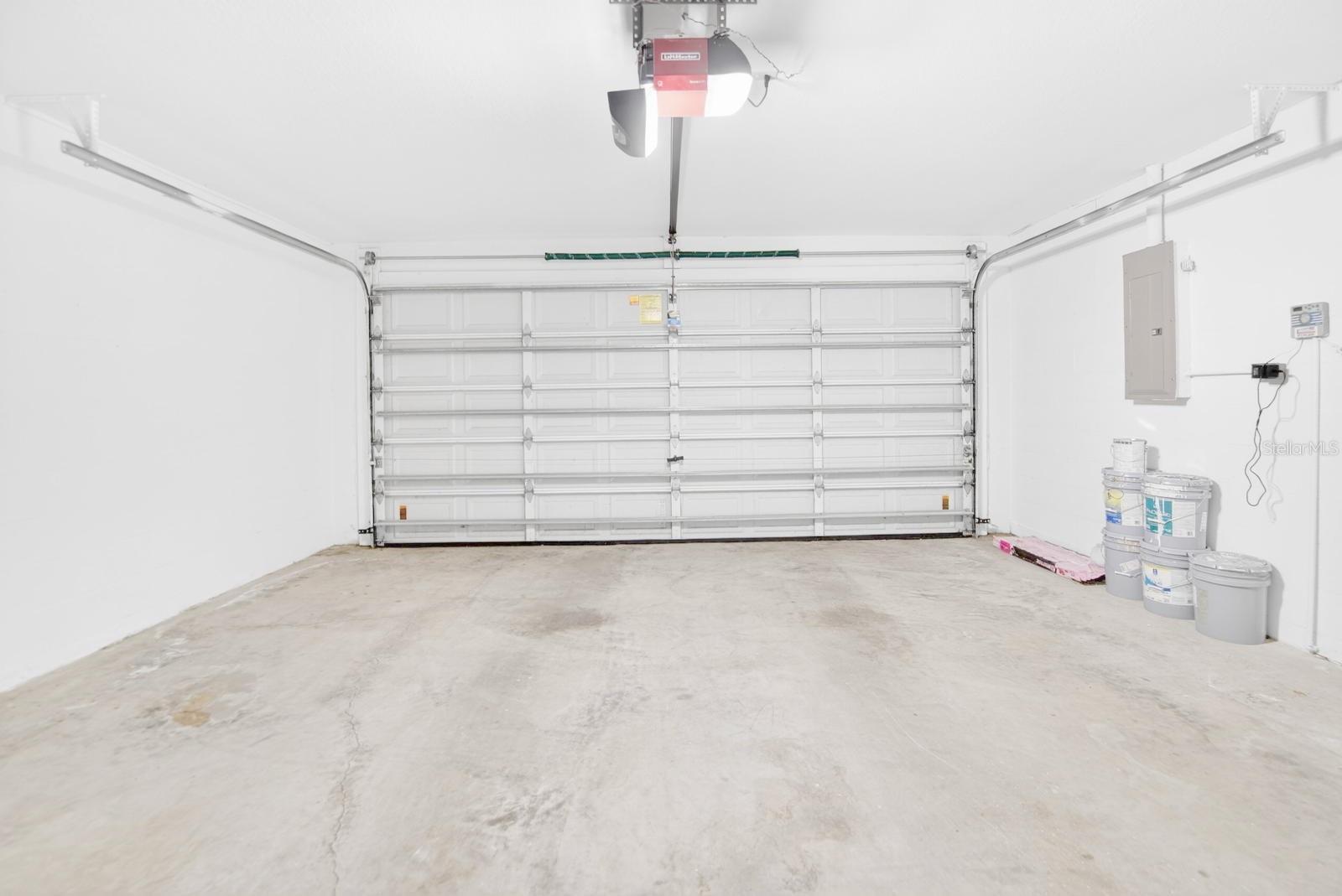 Image 24 of 36 For 1633 Hulett Drive