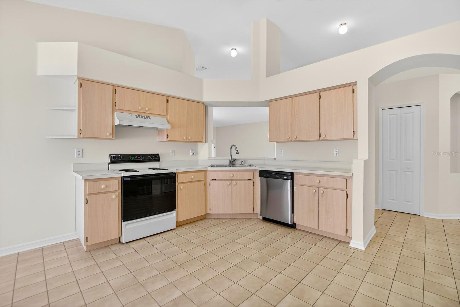 Image 27 of 36 For 1633 Hulett Drive