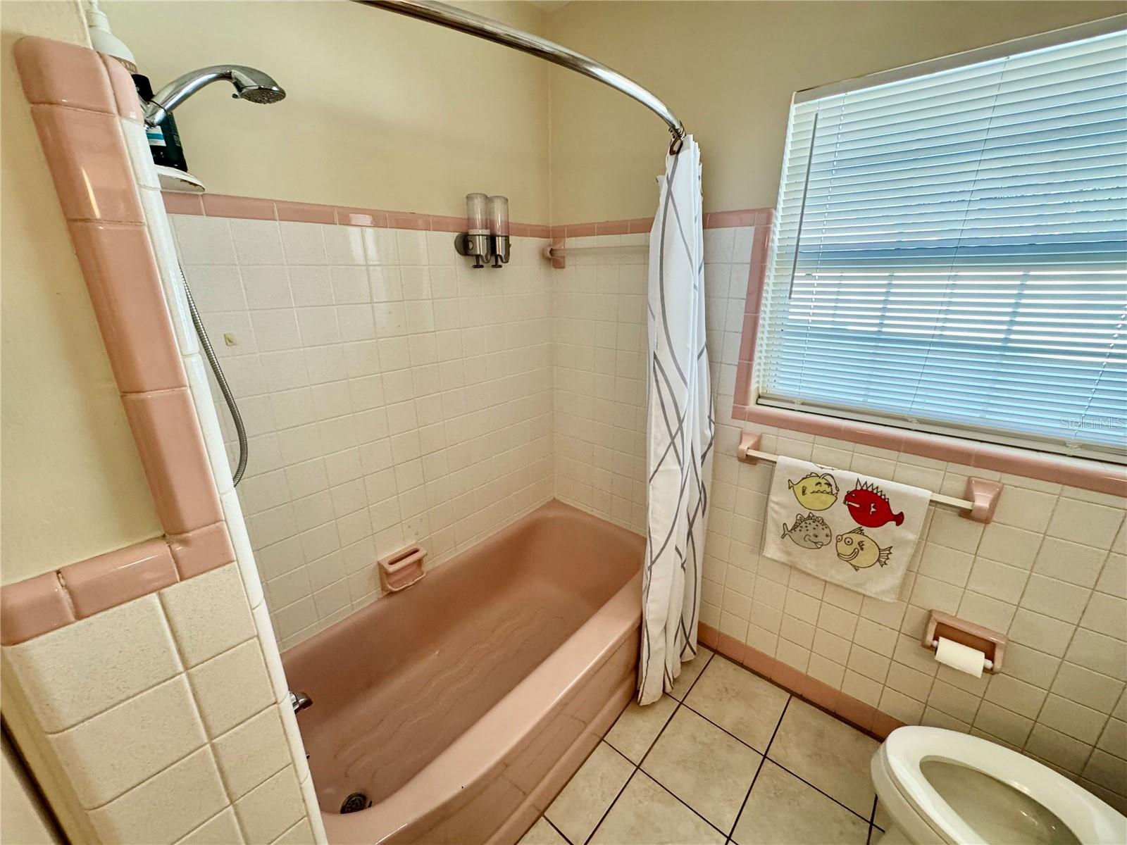 Image 11 of 44 For 4098 21st Avenue N