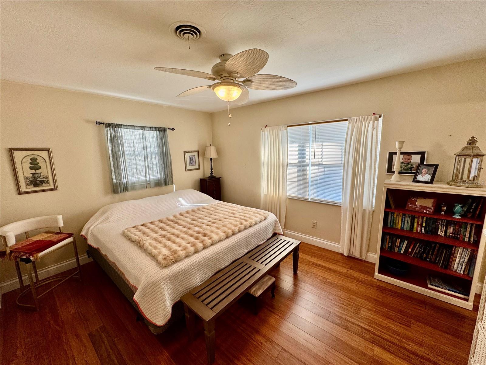 Image 13 of 44 For 4098 21st Avenue N