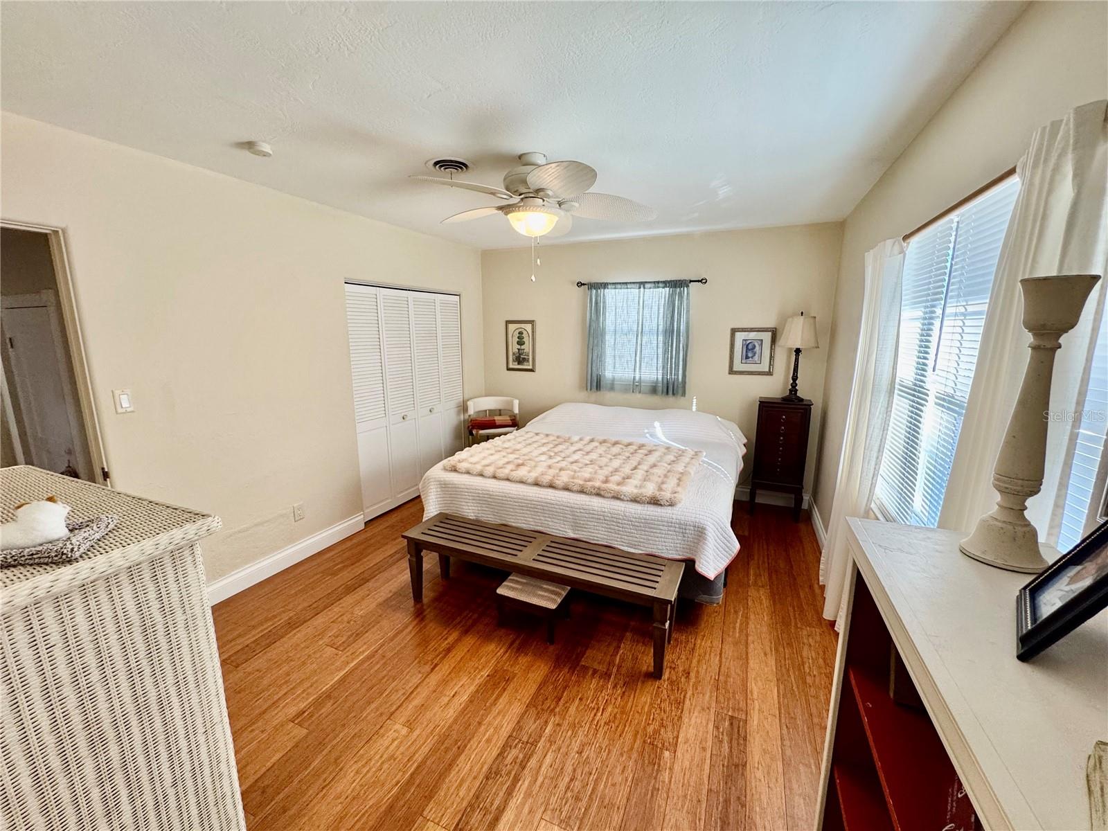 Image 14 of 44 For 4098 21st Avenue N