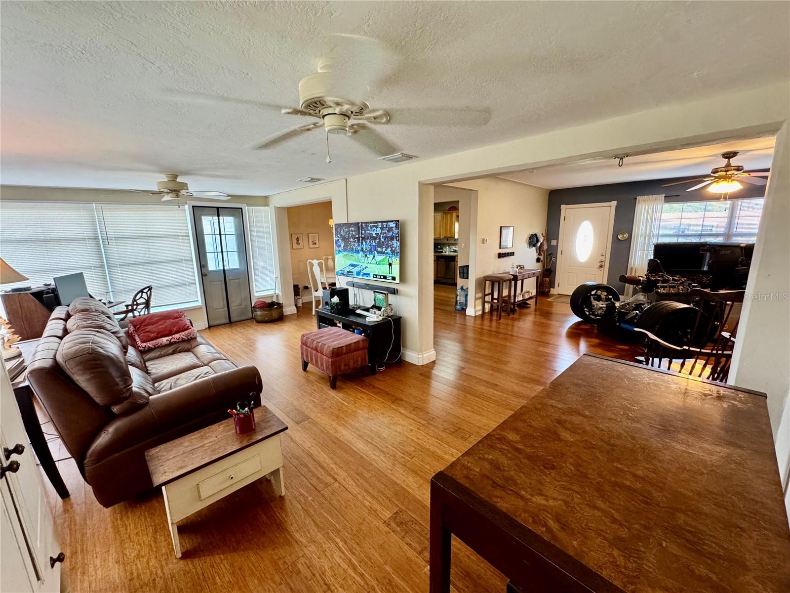 Image 16 of 44 For 4098 21st Avenue N