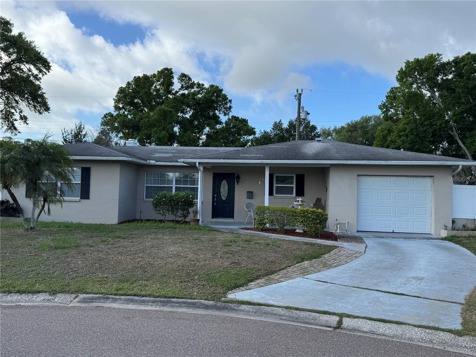 Image 33 of 44 For 4098 21st Avenue N