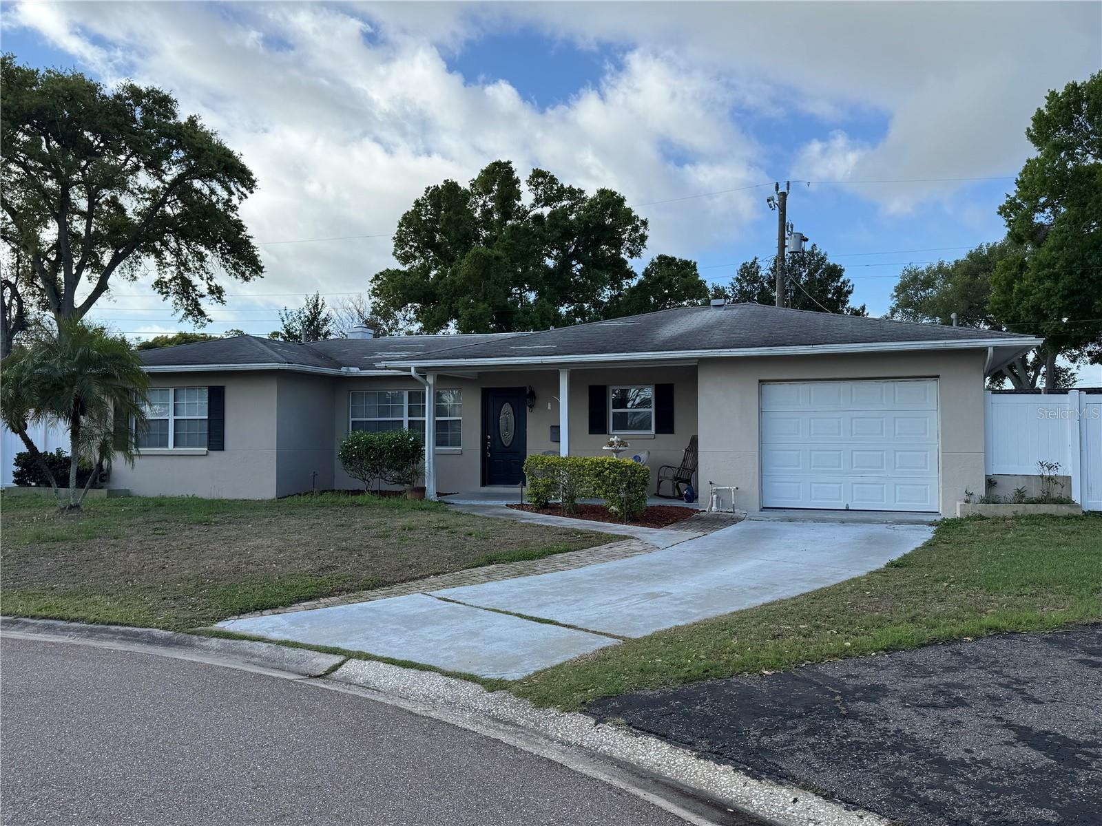 Image 36 of 44 For 4098 21st Avenue N