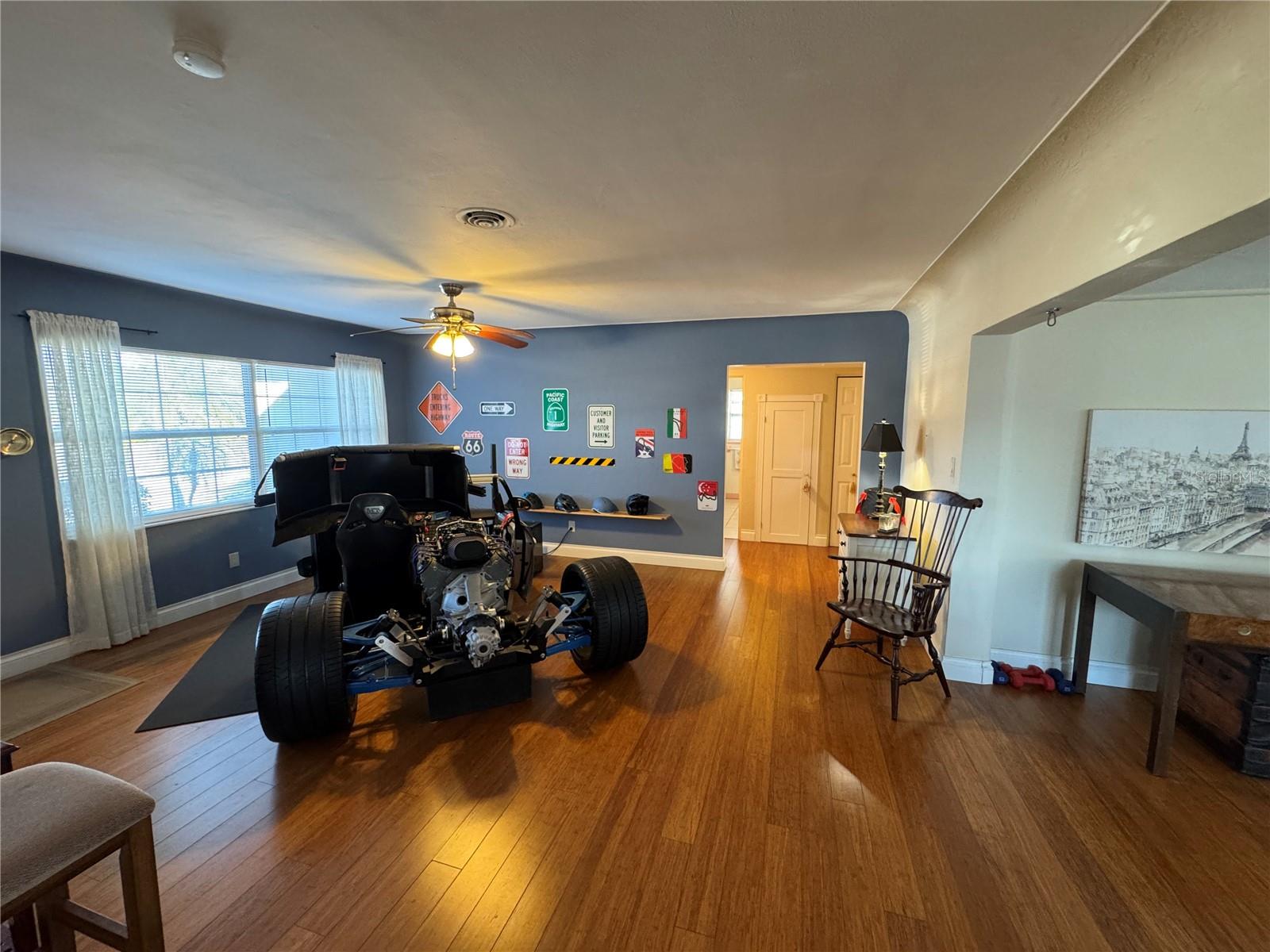 Image 5 of 44 For 4098 21st Avenue N