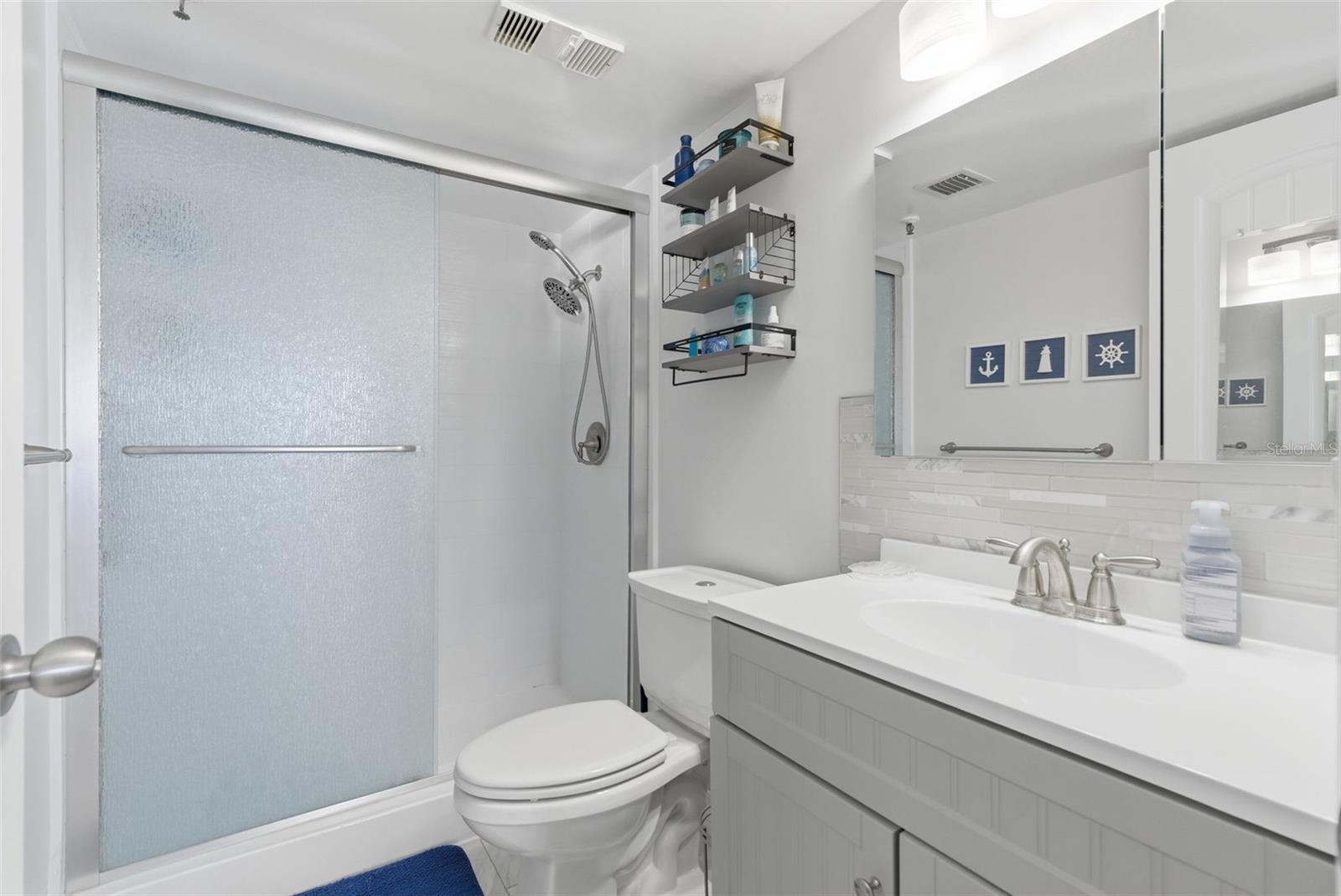 Image 27 of 48 For 15462 Gulf Boulevard 406