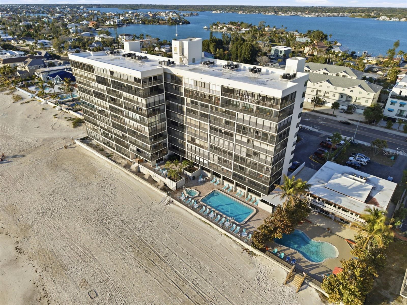 Image 48 of 48 For 15462 Gulf Boulevard 406