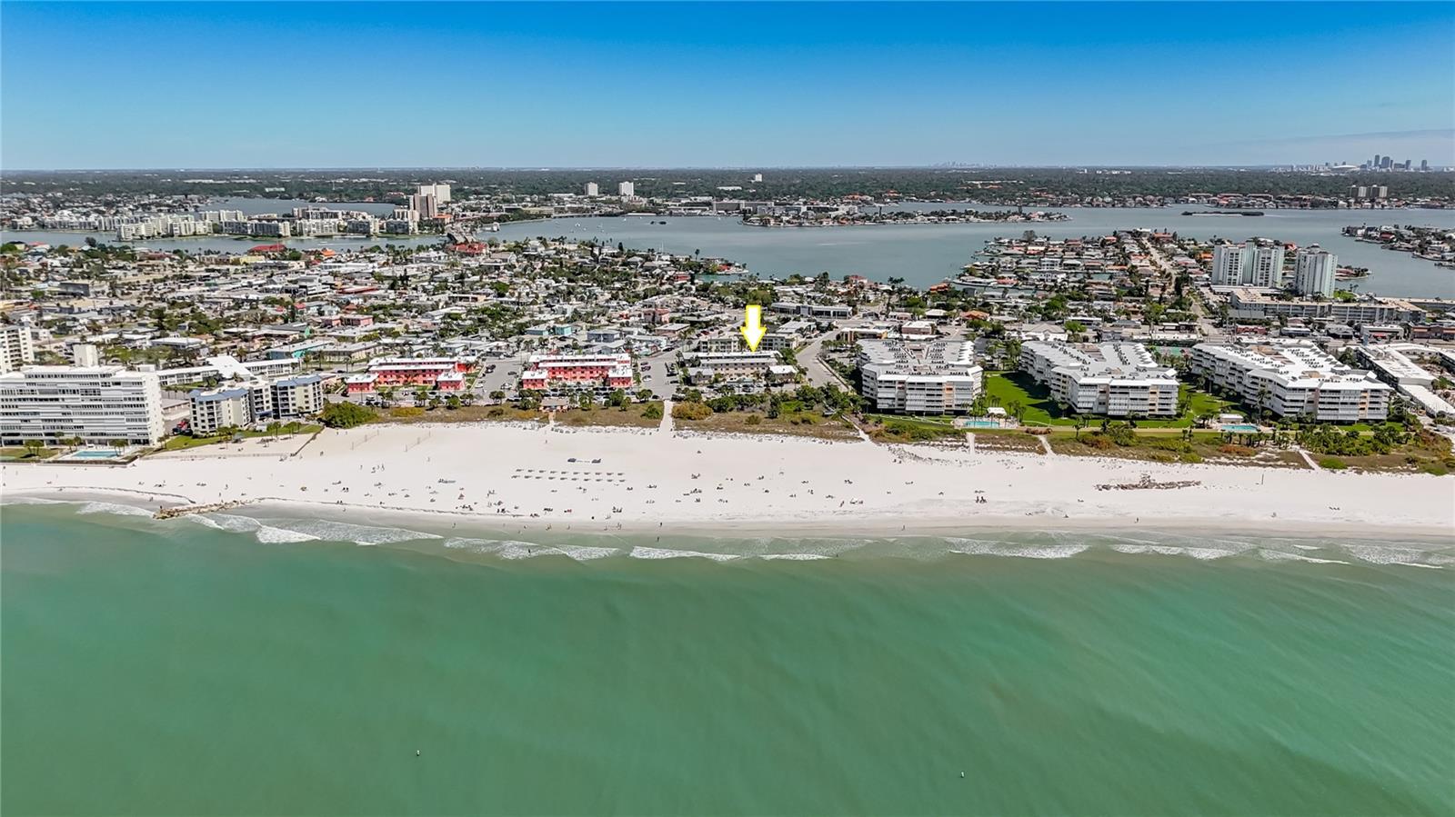 Listing photo id 26 for 6700 Sunset Way 604