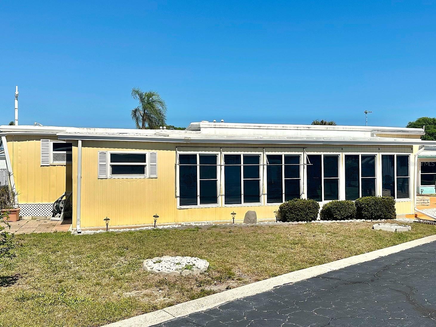 Image 15 of 16 For 8300 Seminole Boulevard 241