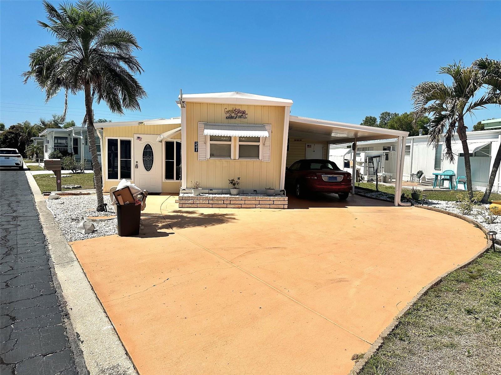 Image 2 of 16 For 8300 Seminole Boulevard 241