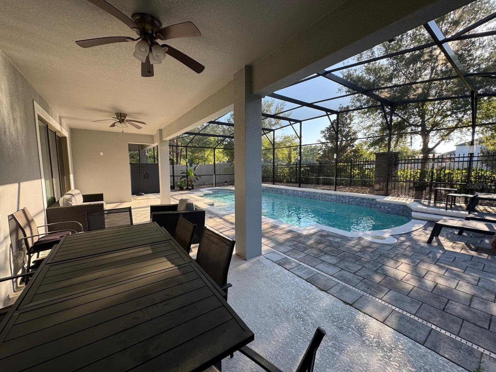 Image 10 of 54 For 14254 Sunridge Boulevard