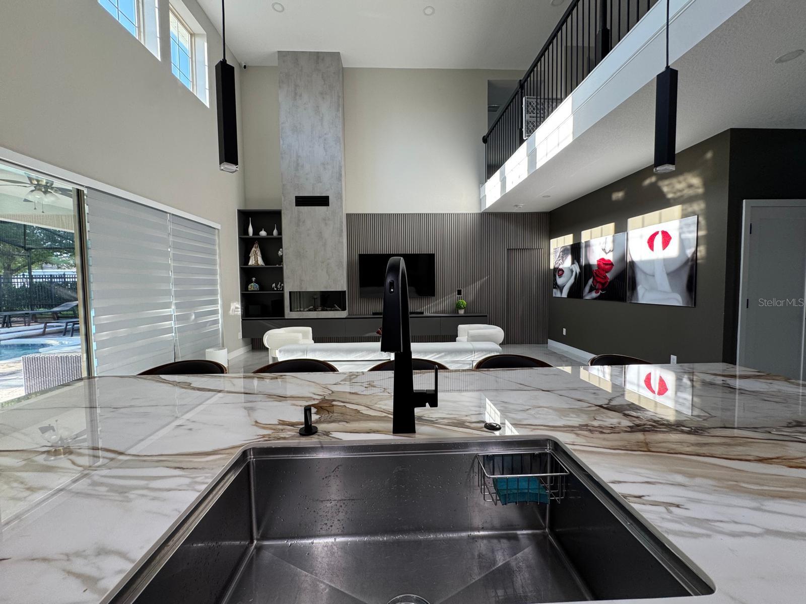 Image 14 of 54 For 14254 Sunridge Boulevard