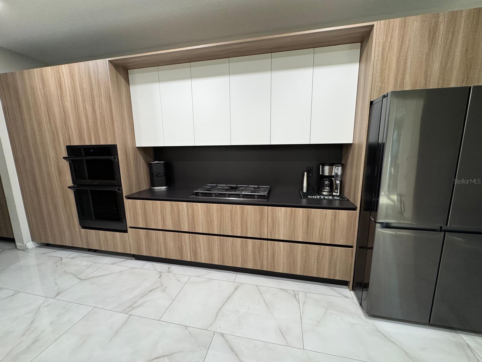 Image 15 of 54 For 14254 Sunridge Boulevard