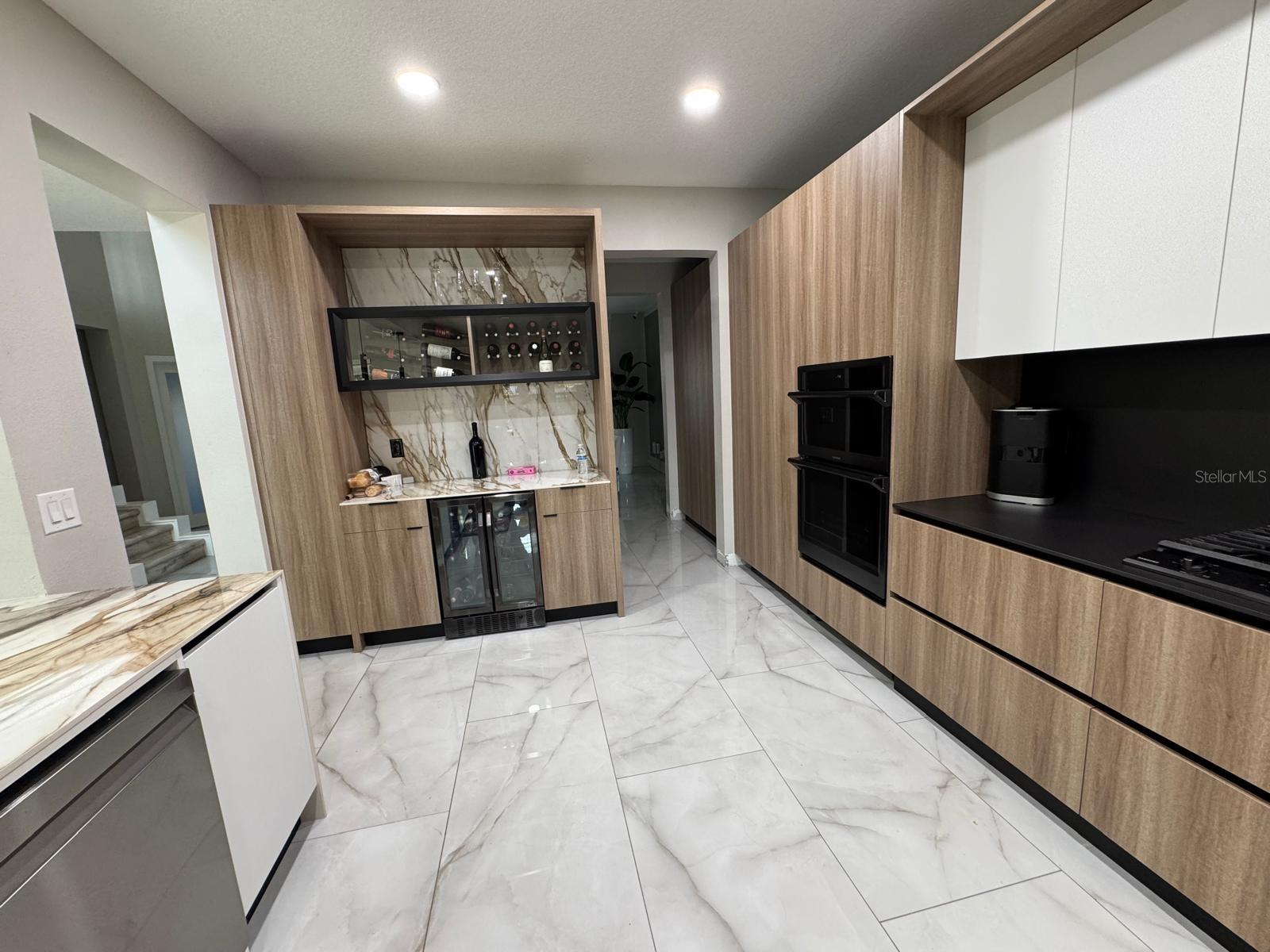 Image 16 of 54 For 14254 Sunridge Boulevard