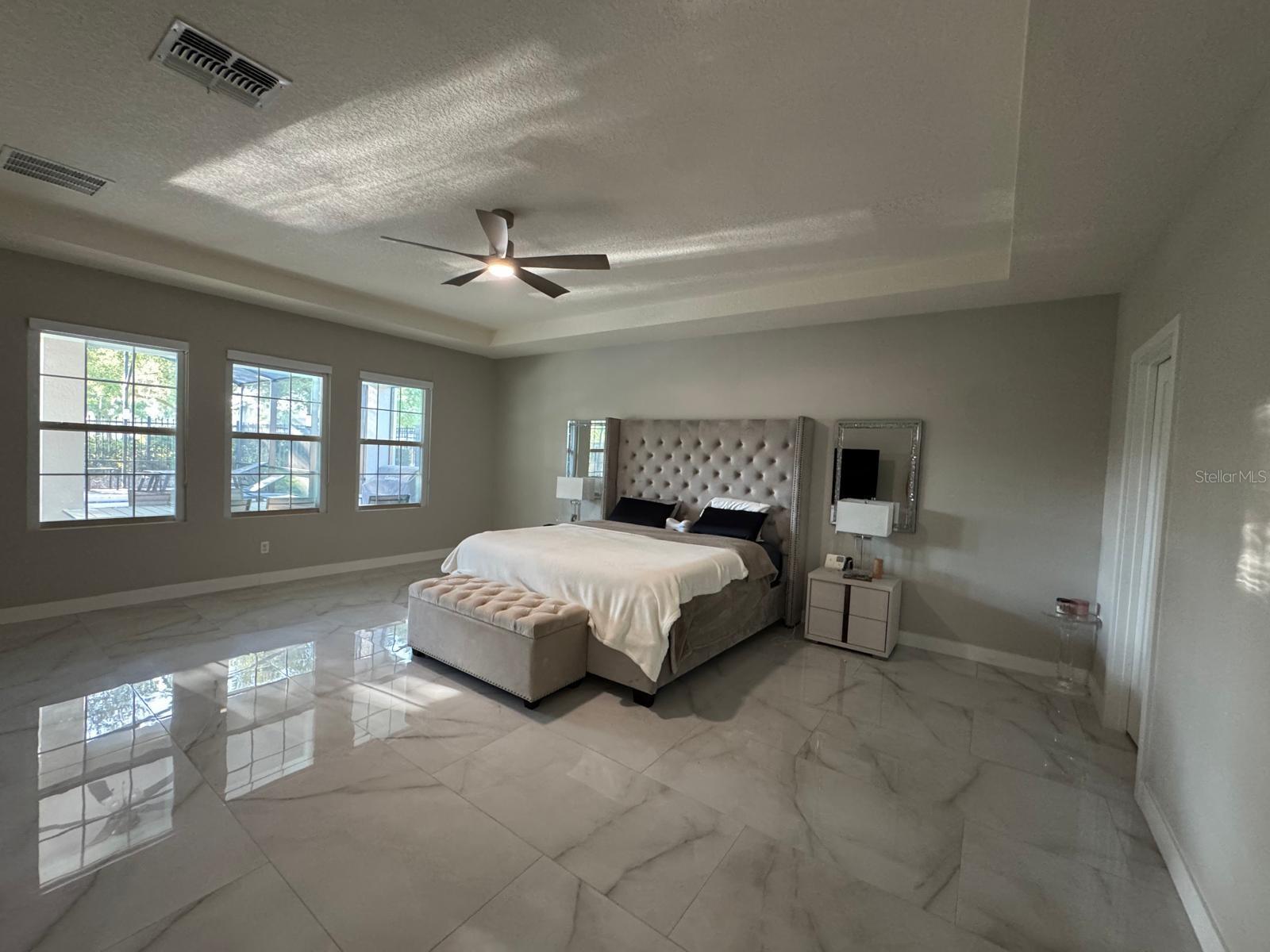 Image 23 of 54 For 14254 Sunridge Boulevard