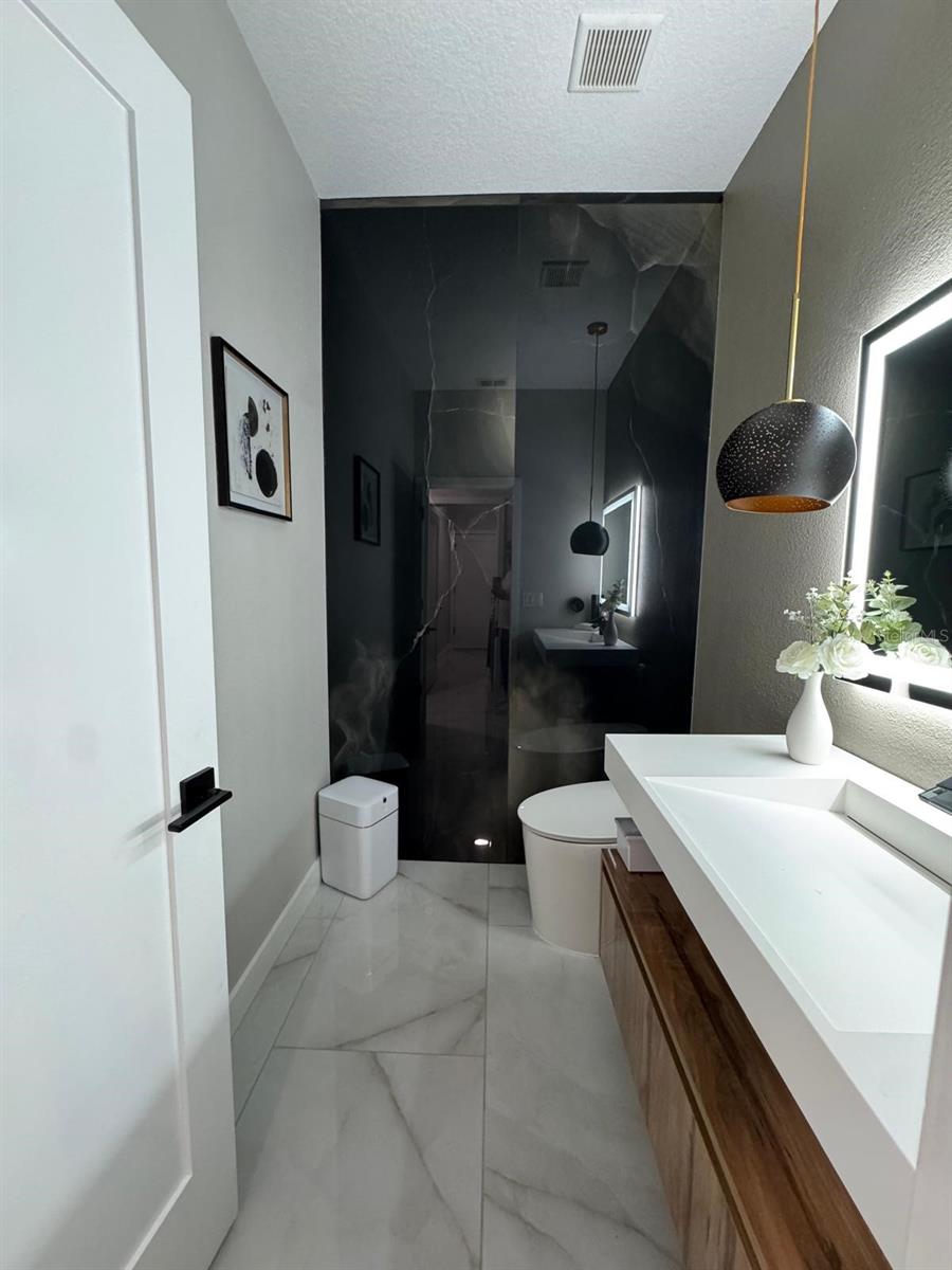 Image 32 of 54 For 14254 Sunridge Boulevard