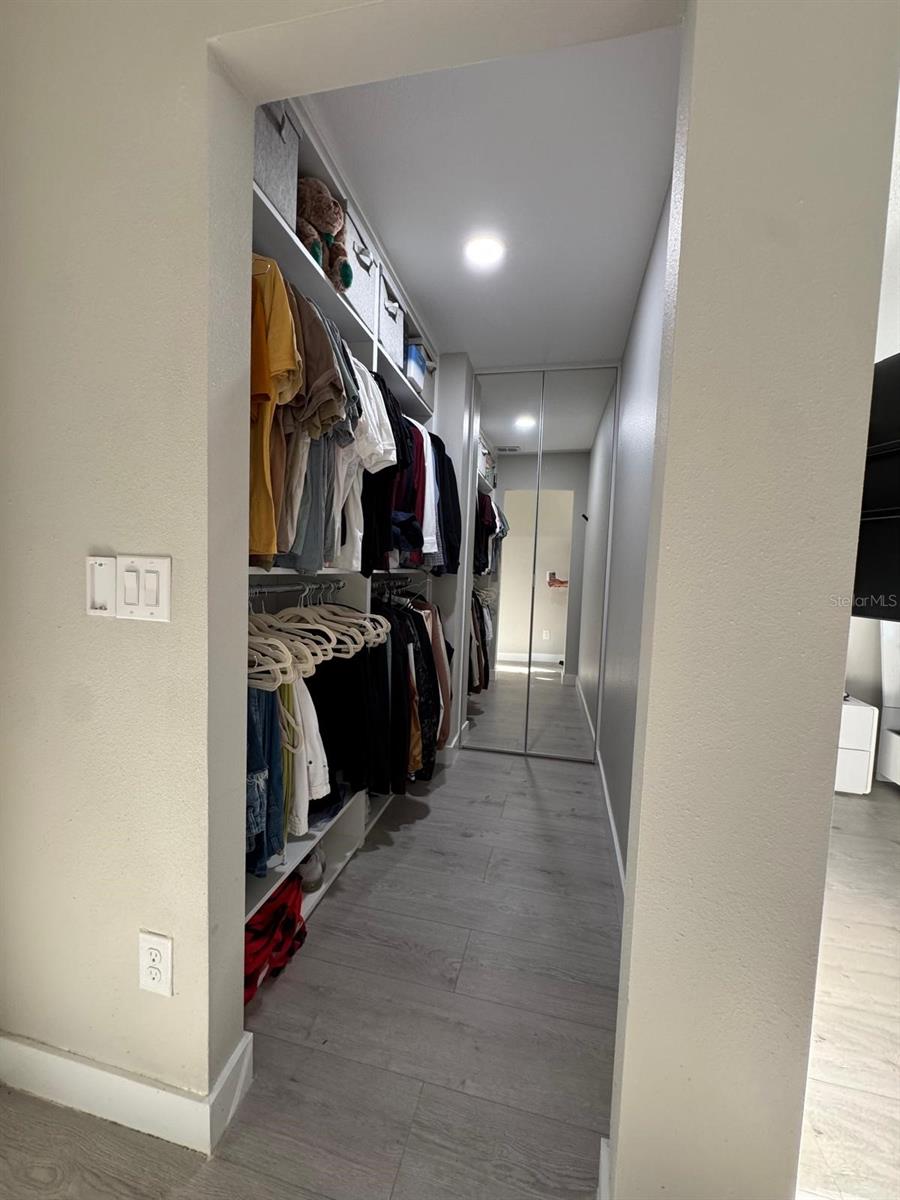 Image 45 of 54 For 14254 Sunridge Boulevard