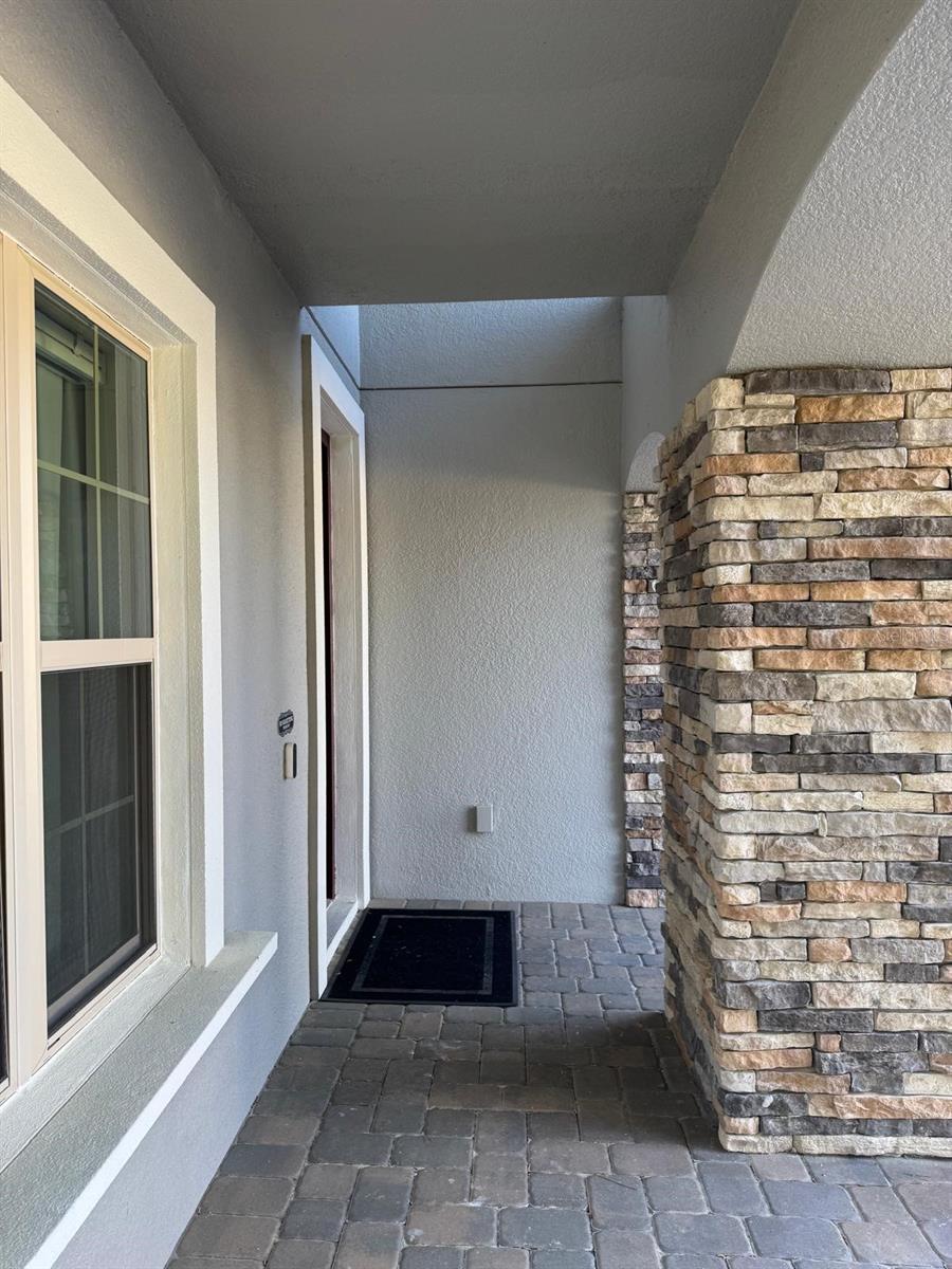 Image 5 of 54 For 14254 Sunridge Boulevard