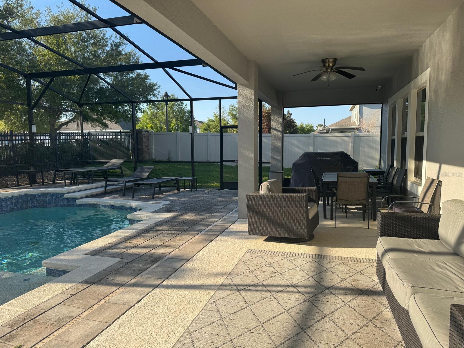 Image 6 of 54 For 14254 Sunridge Boulevard