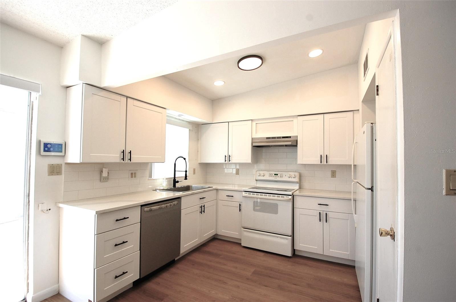 Image 3 of 16 For 1201 Betty Lane