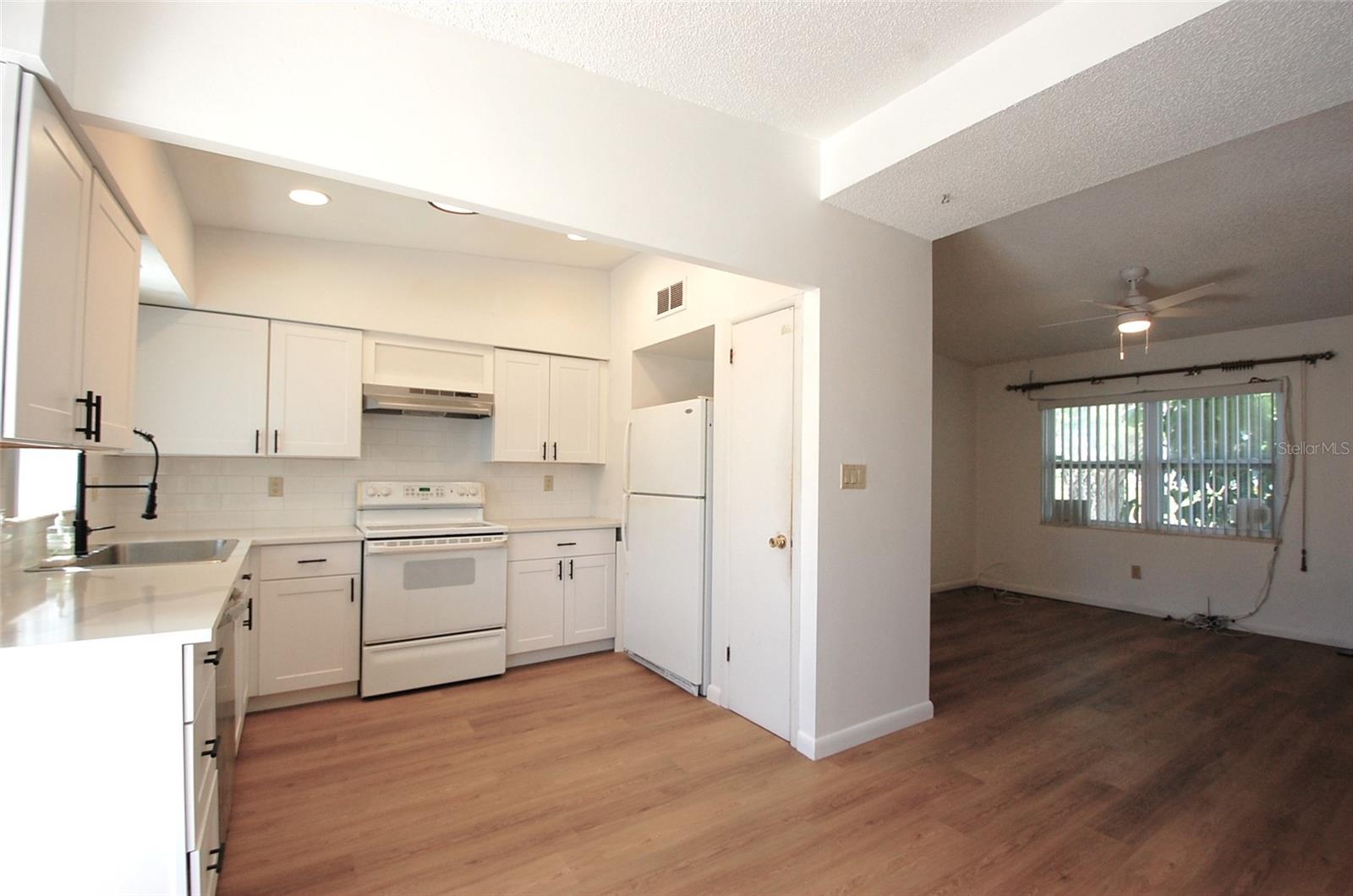 Image 4 of 16 For 1201 Betty Lane