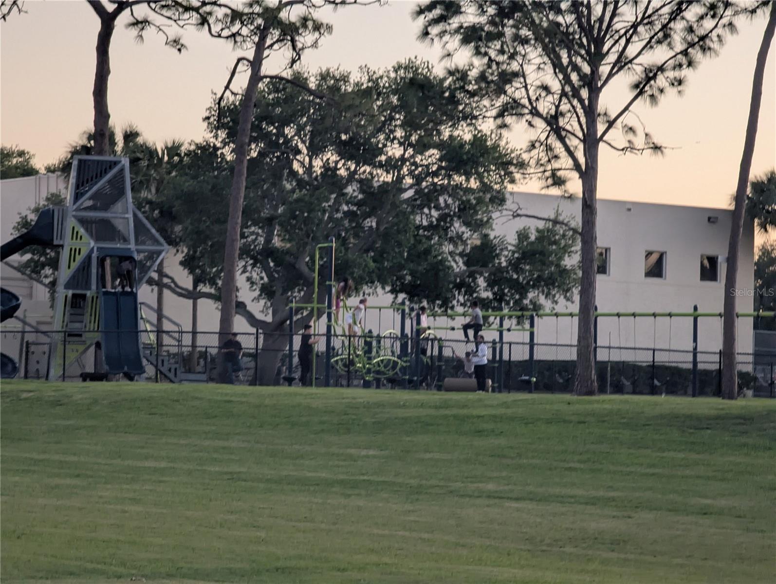 Image 18 of 19 For 3613 Kingston Street N