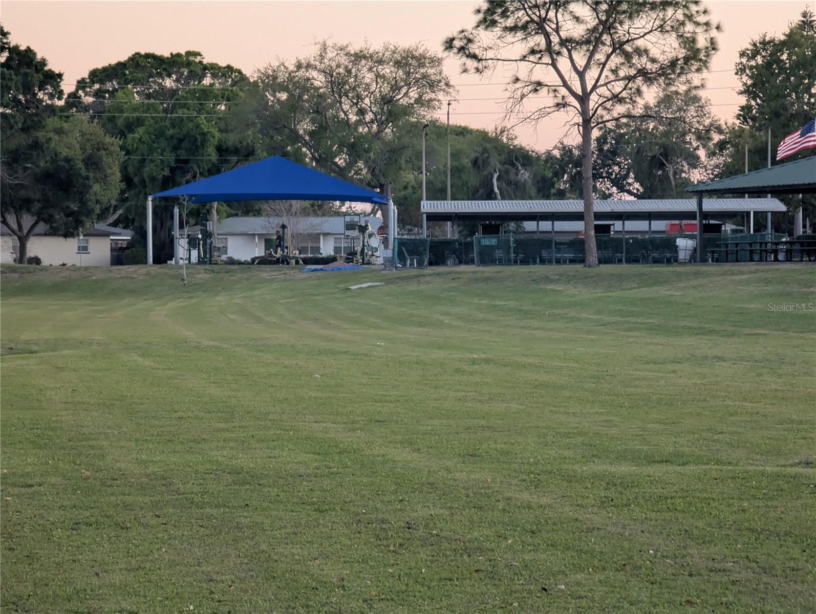 Image 19 of 19 For 3613 Kingston Street N