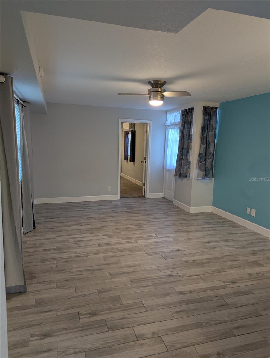 Image 8 of 19 For 3613 Kingston Street N