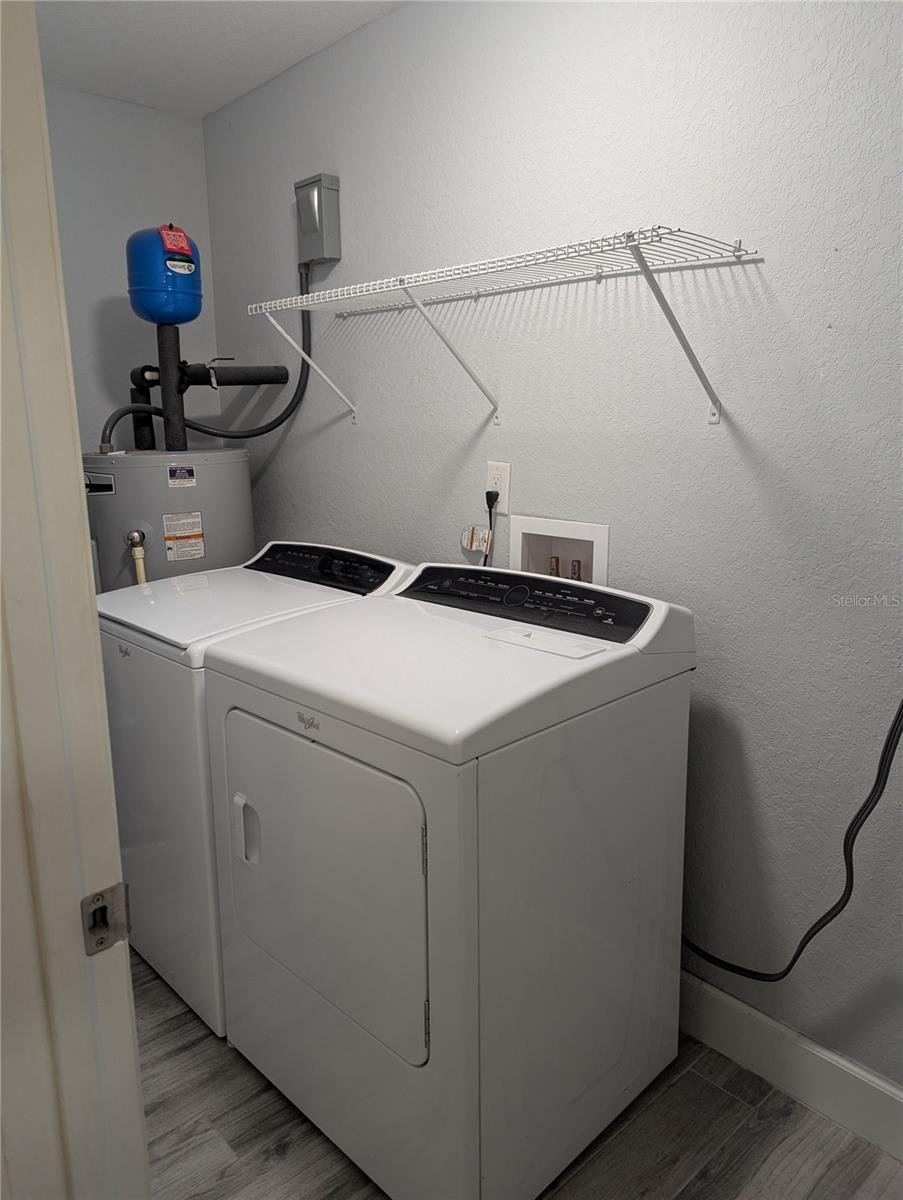 Image 9 of 19 For 3613 Kingston Street N