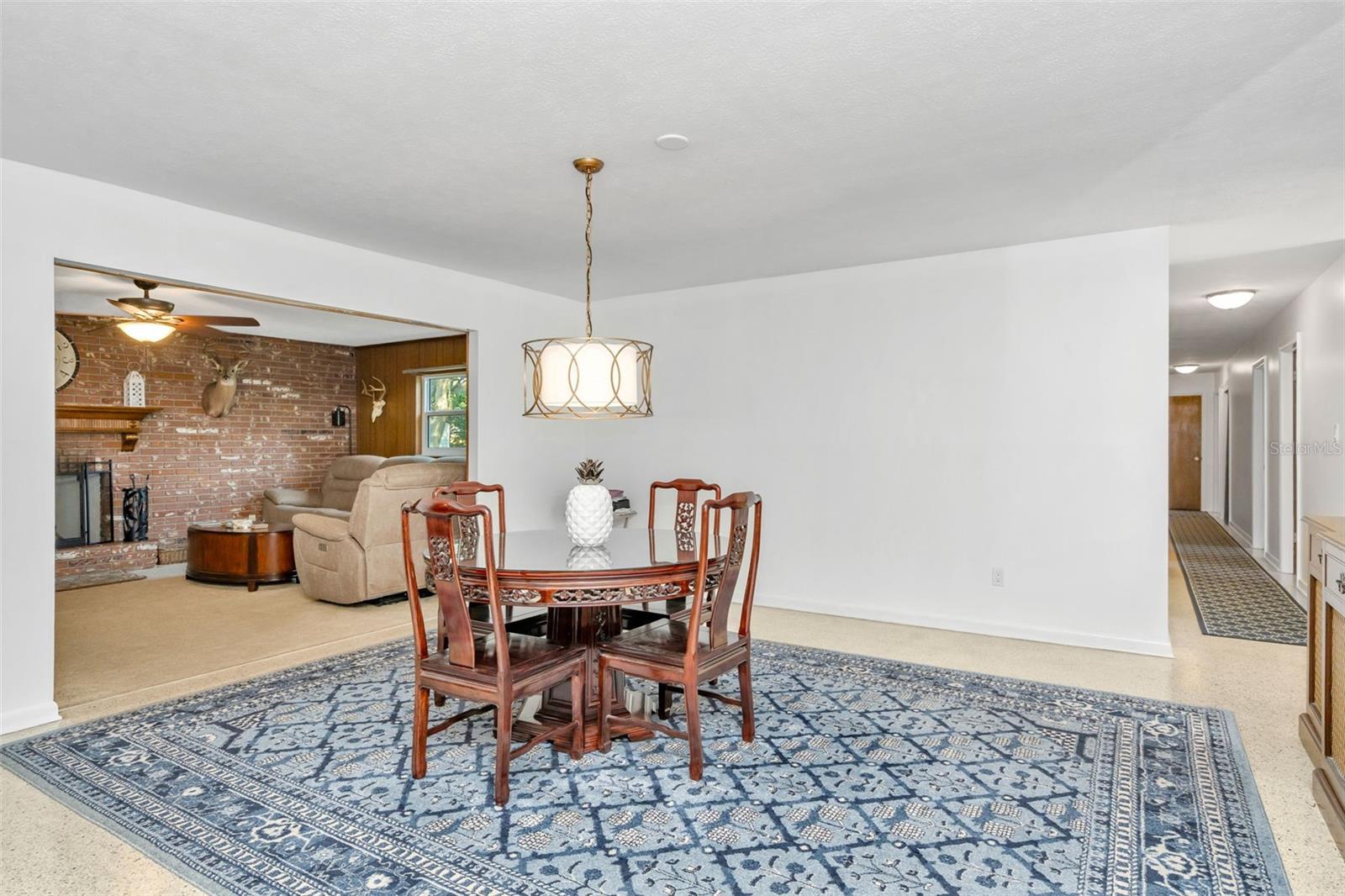 Image 15 of 41 For 808 Coulter Pl