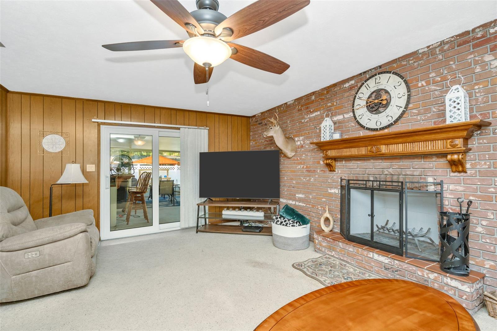 Image 18 of 41 For 808 Coulter Pl