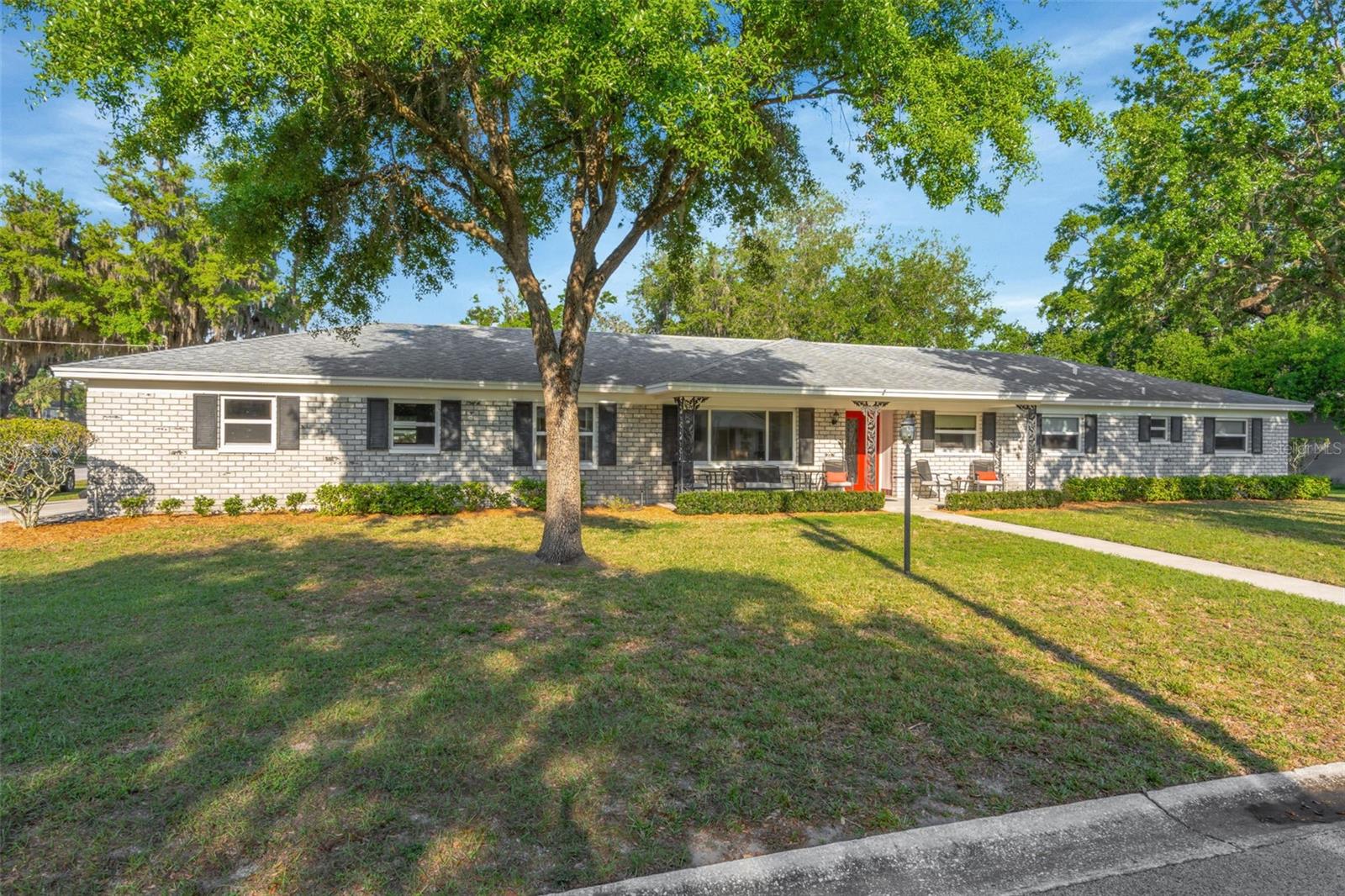 Image 3 of 41 For 808 Coulter Pl