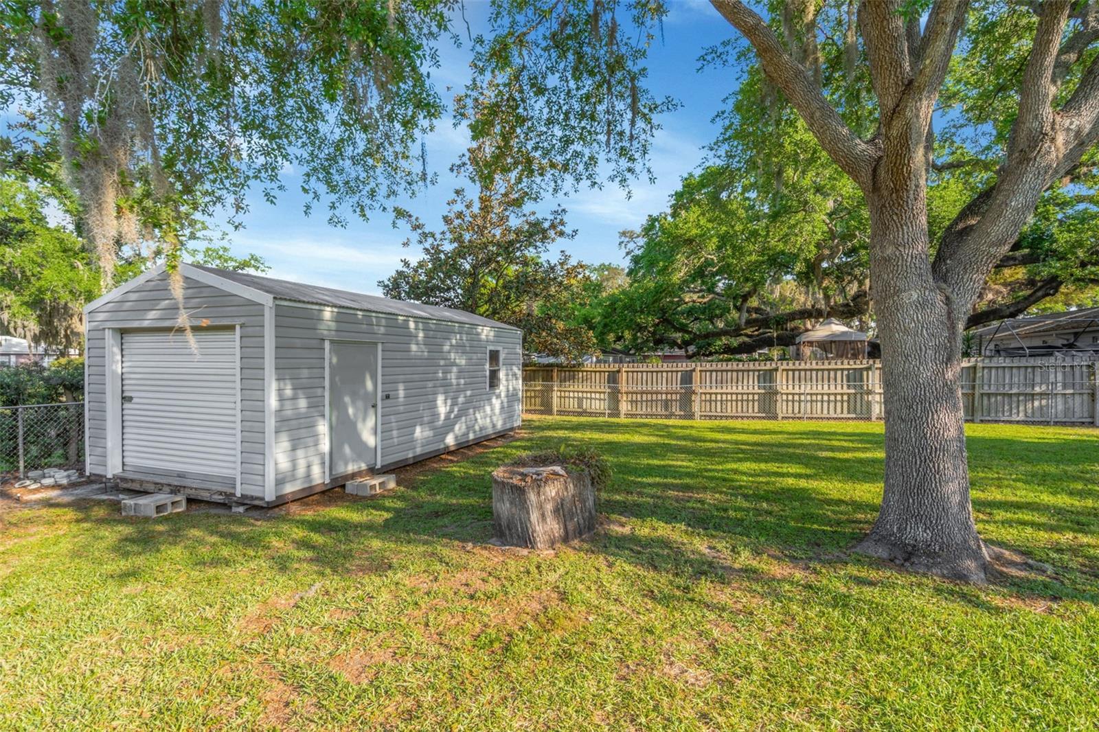 Image 37 of 41 For 808 Coulter Pl